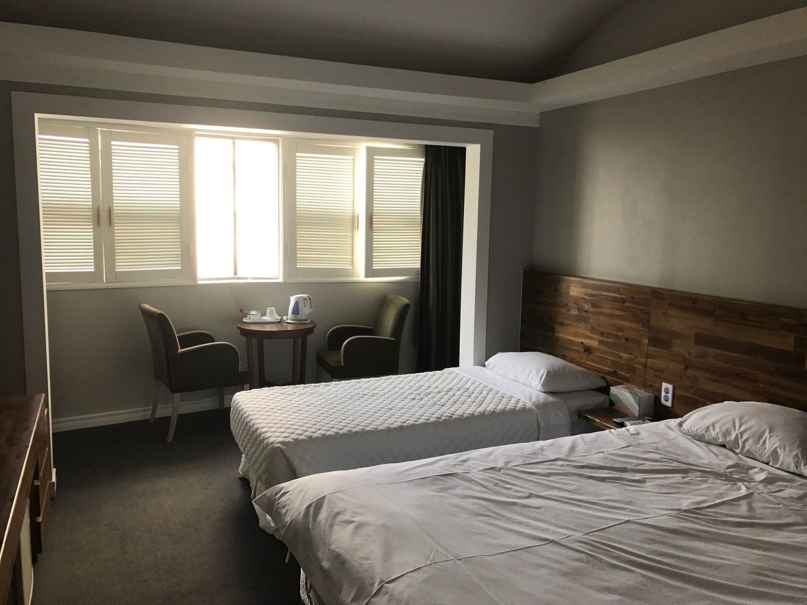 Blackout drapes, soundproofing, free WiFi, bed sheets