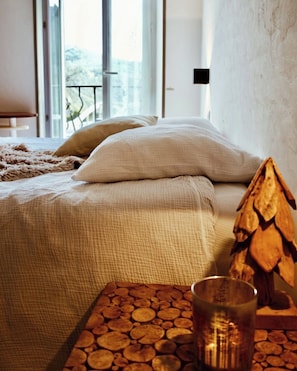 Standard Double Room | Desk, iron/ironing board, free WiFi, bed sheets - Hôtel du Col de Crous (Peone)