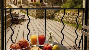 Familienzimmer | Schreibtisch, Bügeleisen/Bügelbrett, kostenloses WLAN, Bettwäsche