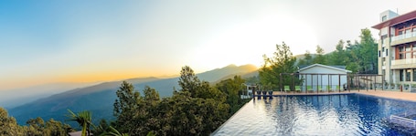 室外游泳池,无边泳池