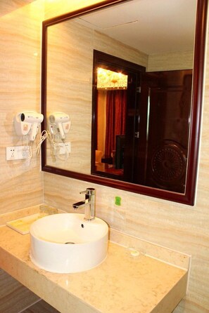 Bathroom - Vienna Hotel Shenzhen Railway Station (Shenzhen)
