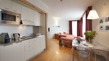 Suite, Terrace | Private kitchen | Full-size fridge, microwave, stovetop, espresso maker