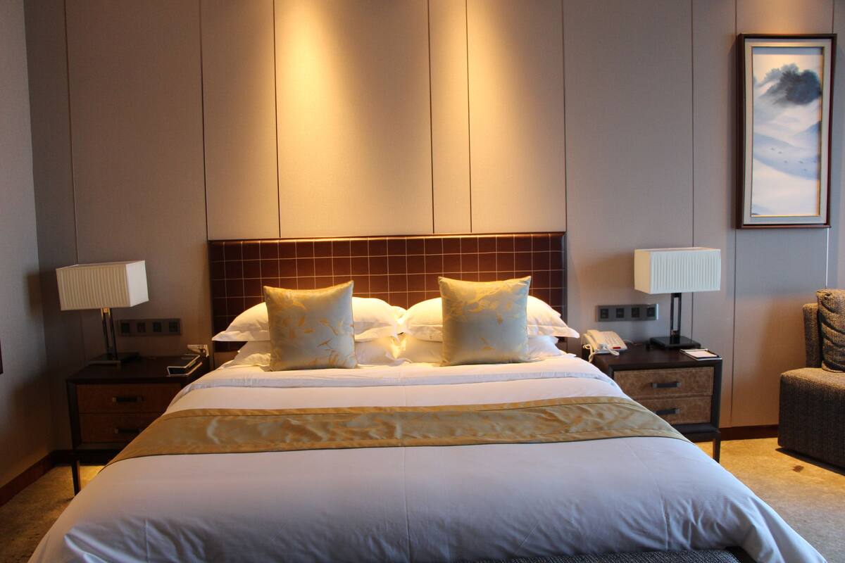 superior room, 1 king bed | in-room safe, desk, blackout curtains, free wifi