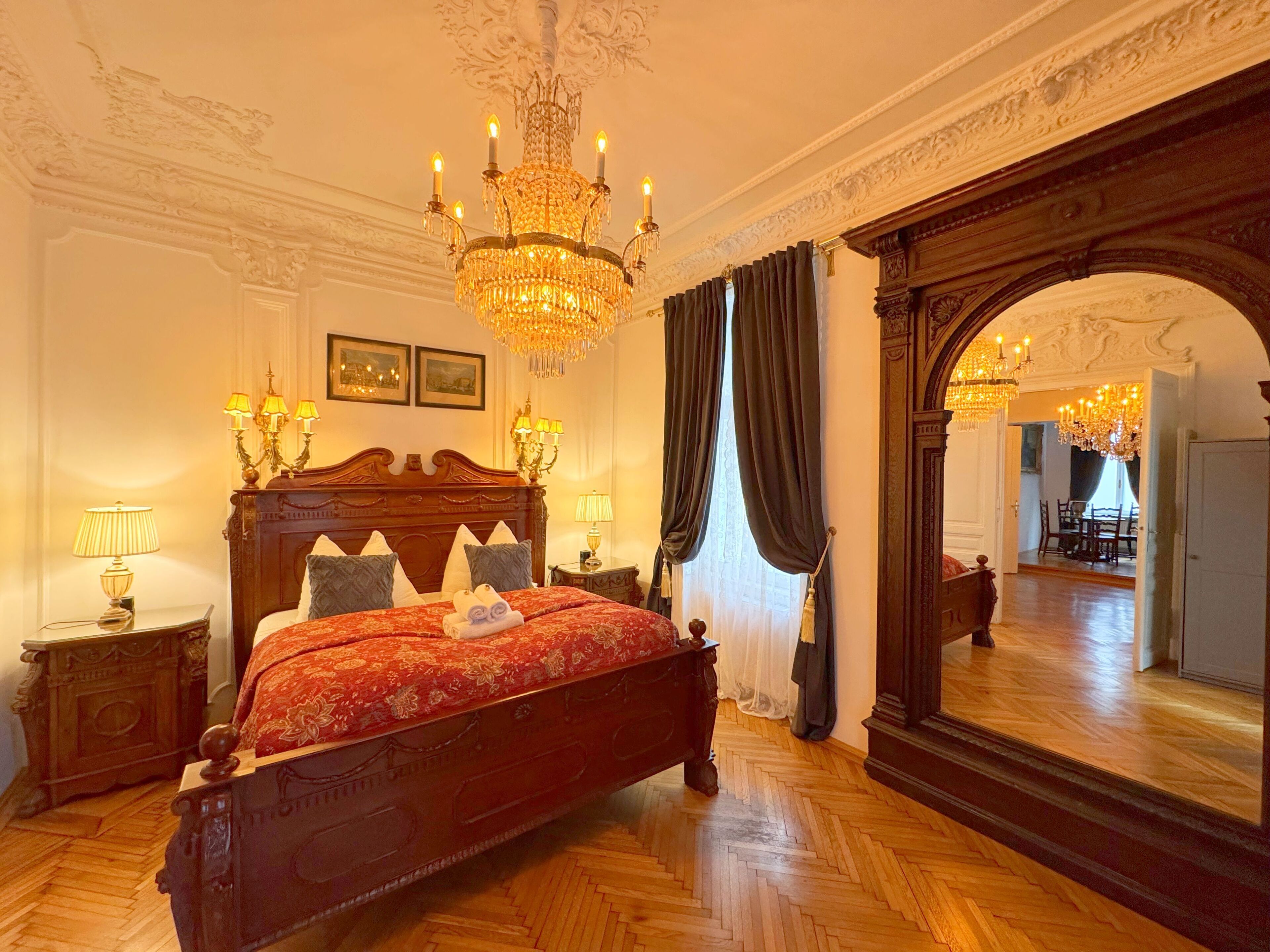 Comfort-Apartment "FREUD" | Premium bedding, down comforters, individually decorated