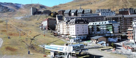 Skiing