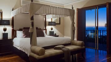 Luxury Villa, 6 Bedrooms, Private Pool, Mountain View | 6 bedrooms, premium bedding, in-room safe, desk