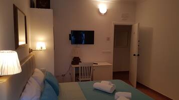 Double or Twin Room, Sea View | Premium bedding, minibar, in-room safe, desk
