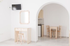 Living area - Fragias Boutique Studios & Apartments (Naxos)