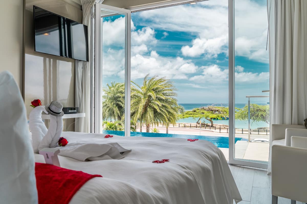 Master King Ocean View Suite with Infinity Pool and Hydro Therapy Jets | วิวจากห้องพัก