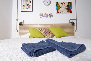 Studio, Sea Facing (4 people) | Laptop workspace, blackout curtains, iron/ironing board