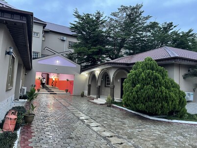 Western Sun International Hotel & Events Centre