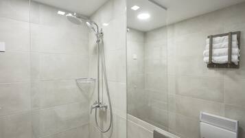 Shower, free toiletries, hair dryer, bathrobes