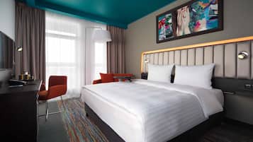 Standardzimmer, Balkon | Allergikerbettwaren, Zimmersafe, Schreibtisch