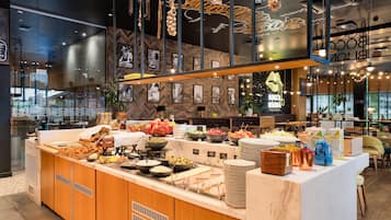 Dagelijks ontbijtbuffet (EUR 18 per persoon)
