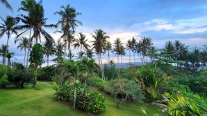 Villa, 4 soverom, privat basseng | Utsikt mot strand/hav