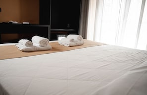 Literie de qualité supérieure, couette en duvet d'oie, minibar