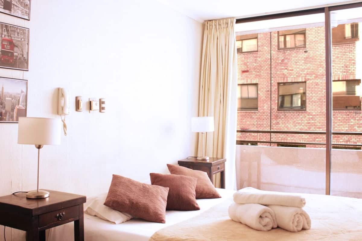Studio (410) | 1 bedroom, desk, laptop workspace, blackout drapes