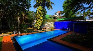 Outdoor pool - Vista Jaga Bay Resort (Weligama)