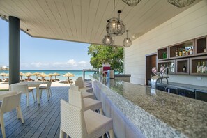 9 restaurants; breakfast, lunch, and dinner served - Royalton Hideaway Negril, An Autograph Collection® All-Inclusive Resort - Adults Only (Negril)
