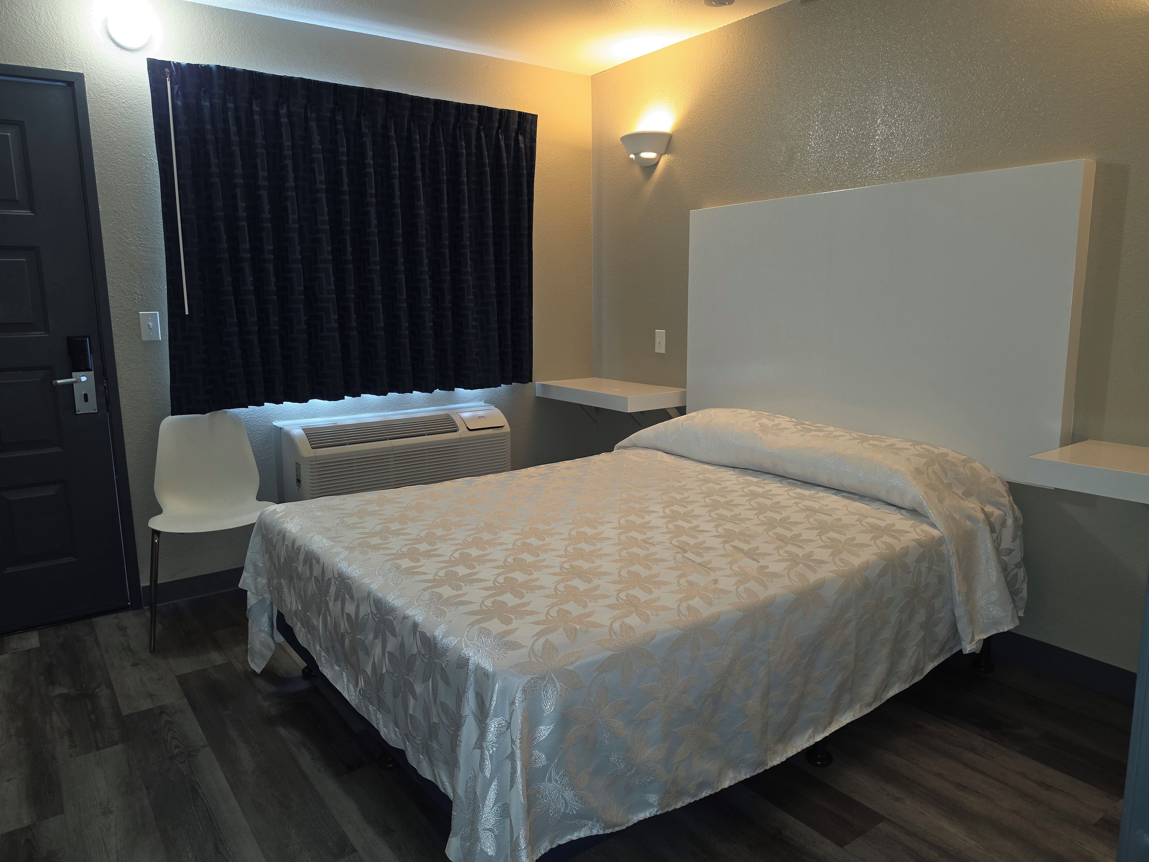 Photo - Morada Inn - Near Garden Grove Park