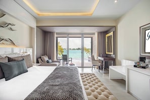 Luxury Presidential Two Bedroom ocean view Diamond Club | Premium bedding, minibar, in-room safe, individually decorated - Royalton Negril, An Autograph Collection All-Inclusive Resort (Negril)