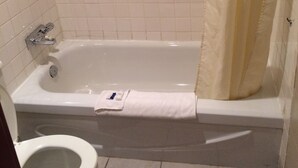 Bathroom - Midtown Motor Inn (Bonnyville)