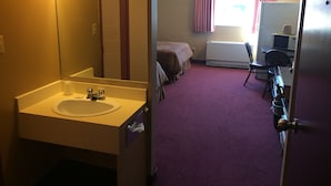 Room - Midtown Motor Inn (Bonnyville)