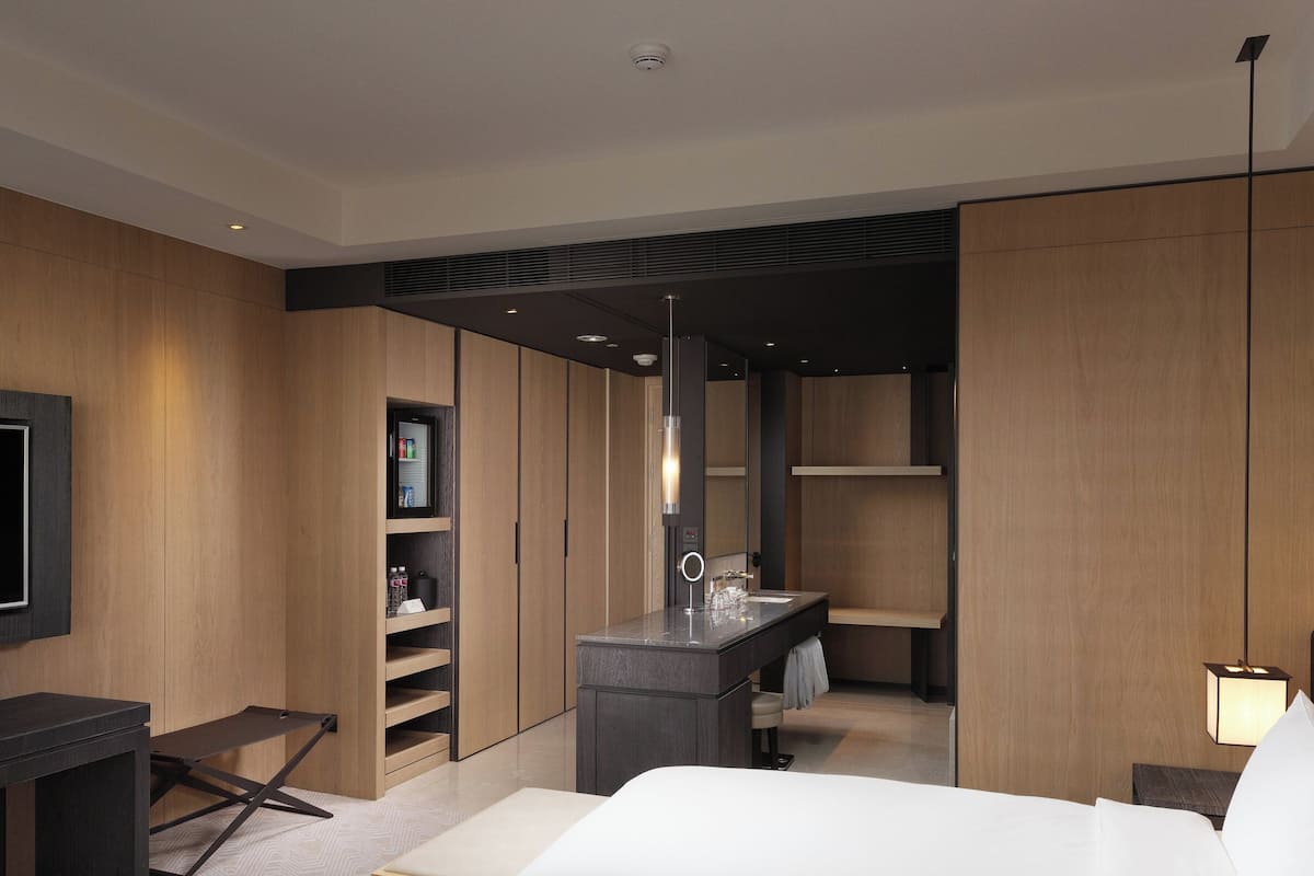 Standard Room - Bed type assigned by check in | Premium bedding, down comforters, pillowtop beds, in-room safe