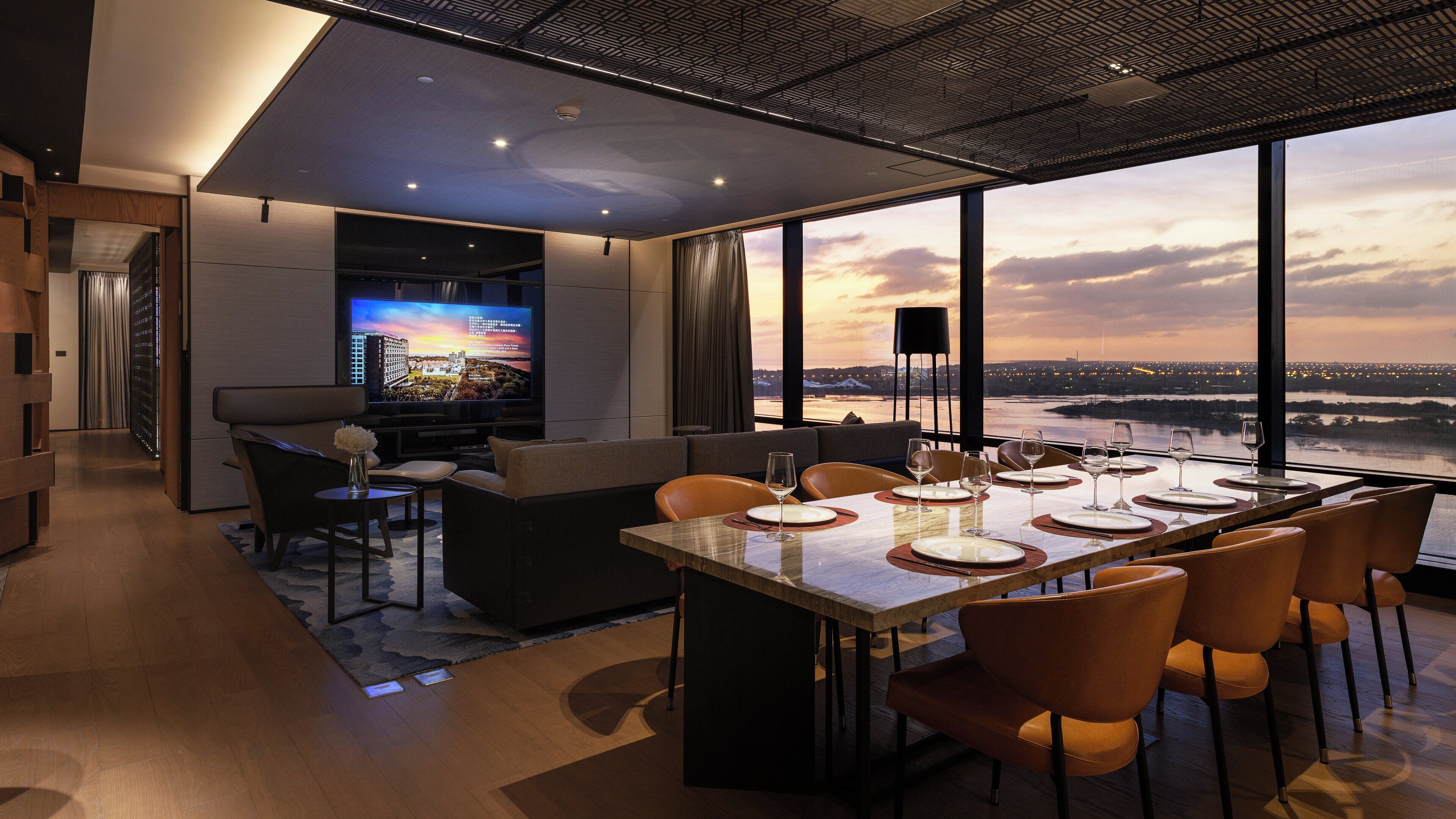 Seprai premium, selimut bulu angsa, bantalan ekstra lembut, dan brankas