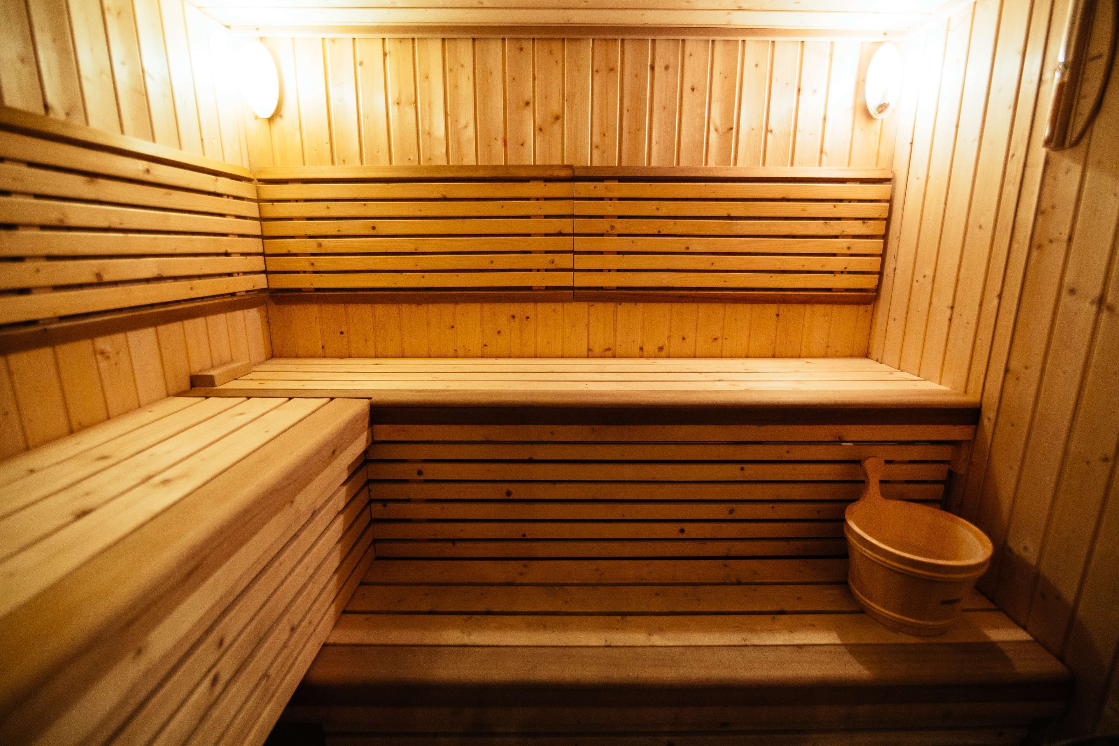 couples treatment room(s), body treatments, hydrotherapy, aromatherapy