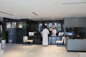 Lobby - Golden Tulip Al Khobar Suites (Al Khobar)