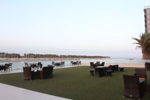 Exterior - Golden Tulip Al Khobar Suites (Al Khobar)