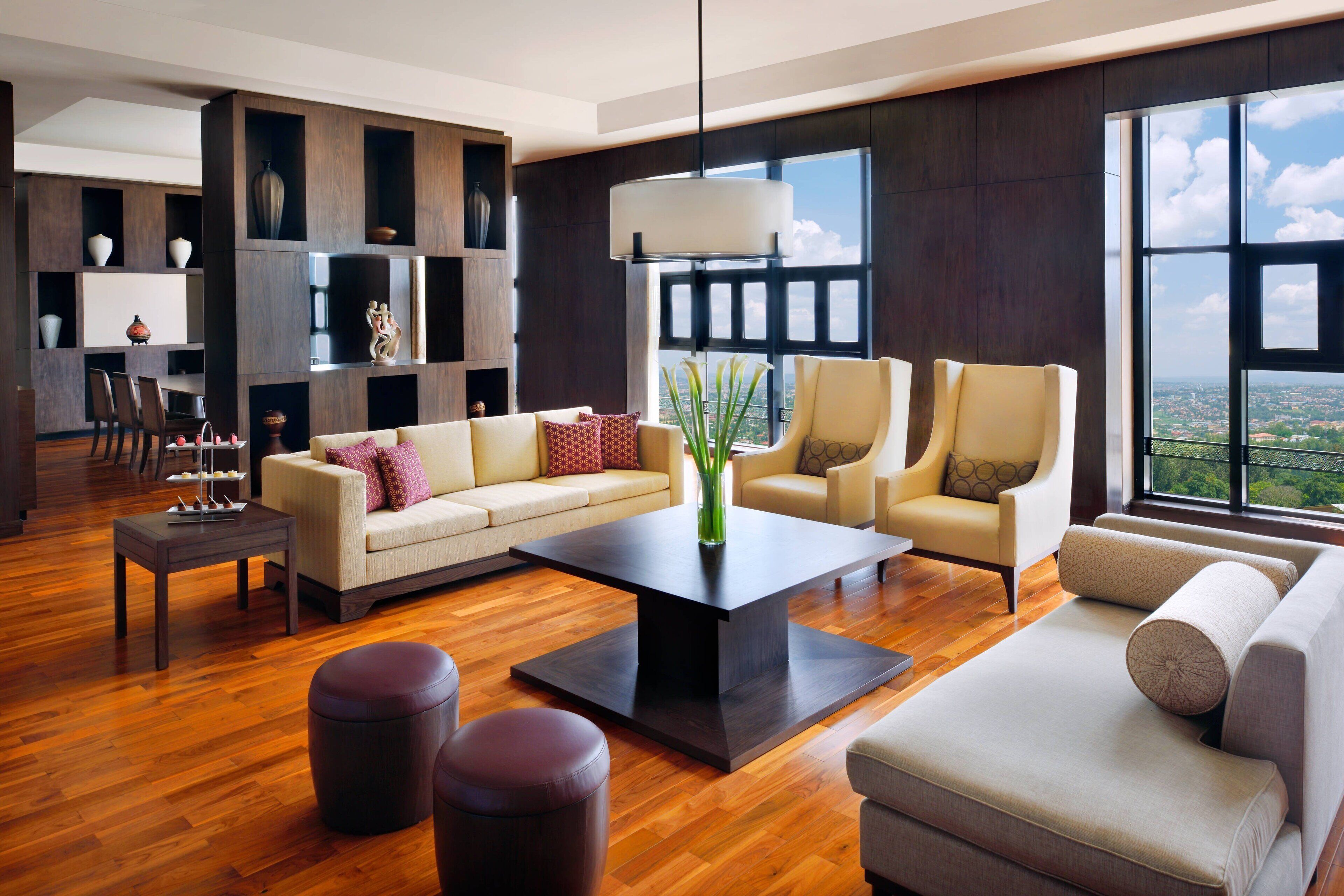 presidential suite, 1 king bed, non smoking (balcony) | living area | 32-inch lcd tv with cable channels, tv