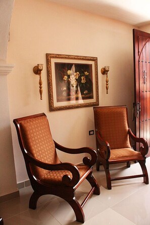 32-inch flat-screen TV with cable channels, TV - Hotel Casa Pozo del Rayo (Dolores Hidalgo)