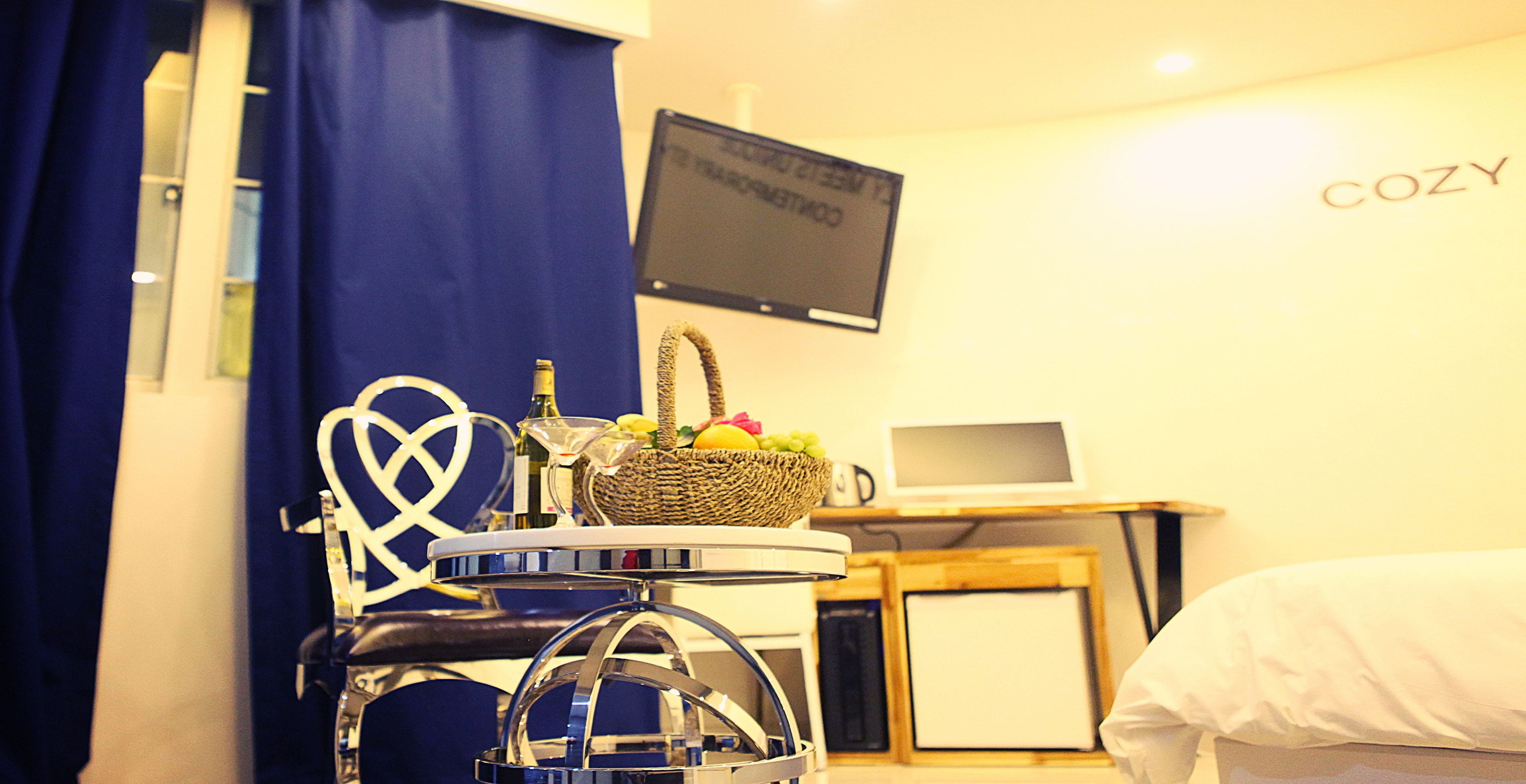 suite (lovely) | room amenity