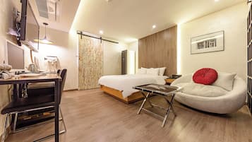 Kamar Deluks | Meja kerja, kedap suara, dan Wi-Fi gratis