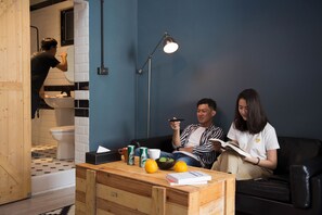 Standard Quadruple Room | Minibar, blackout drapes, soundproofing, rollaway beds - Birdeye Garden (Tainan)