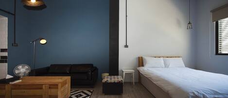 Standard Quadruple Room | Minibar, blackout drapes, soundproofing, rollaway beds