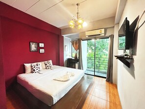 Deluxe Room with Shower | Caja de seguridad en la habitación, insonorización y wifi gratis 