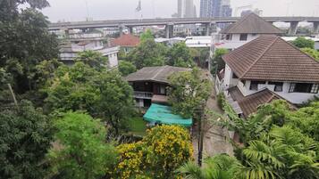 Bunk Bed in Mixed Dormitory Room | Ausblick vom Zimmer