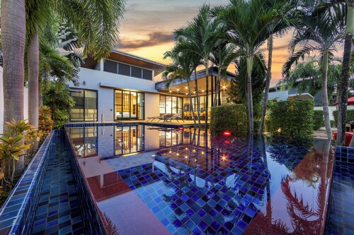 Baan Bua Estate by Tropiclook