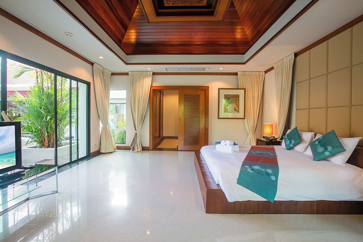Luxury Villa, 3 Bedrooms, Pool View, Garden Area | Premium bedding, memory-foam beds, in-room safe, desk