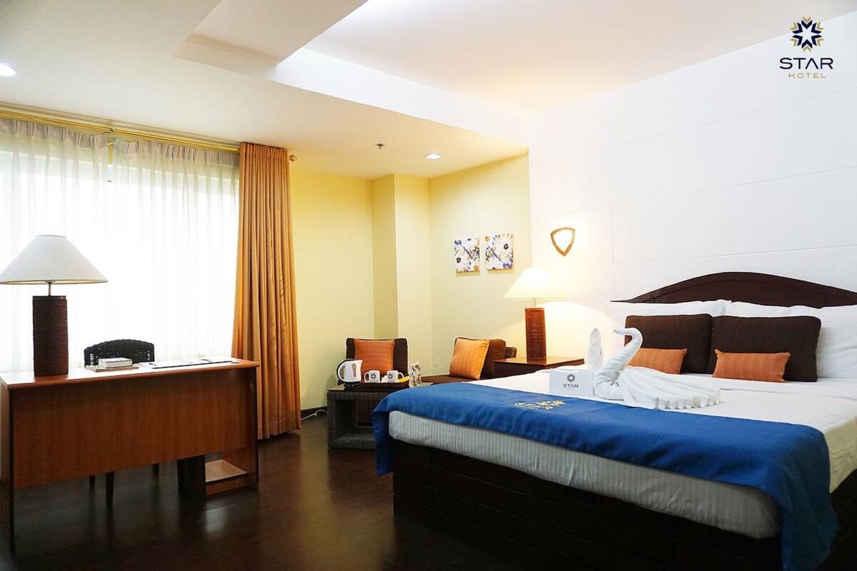 Deluxe Suite