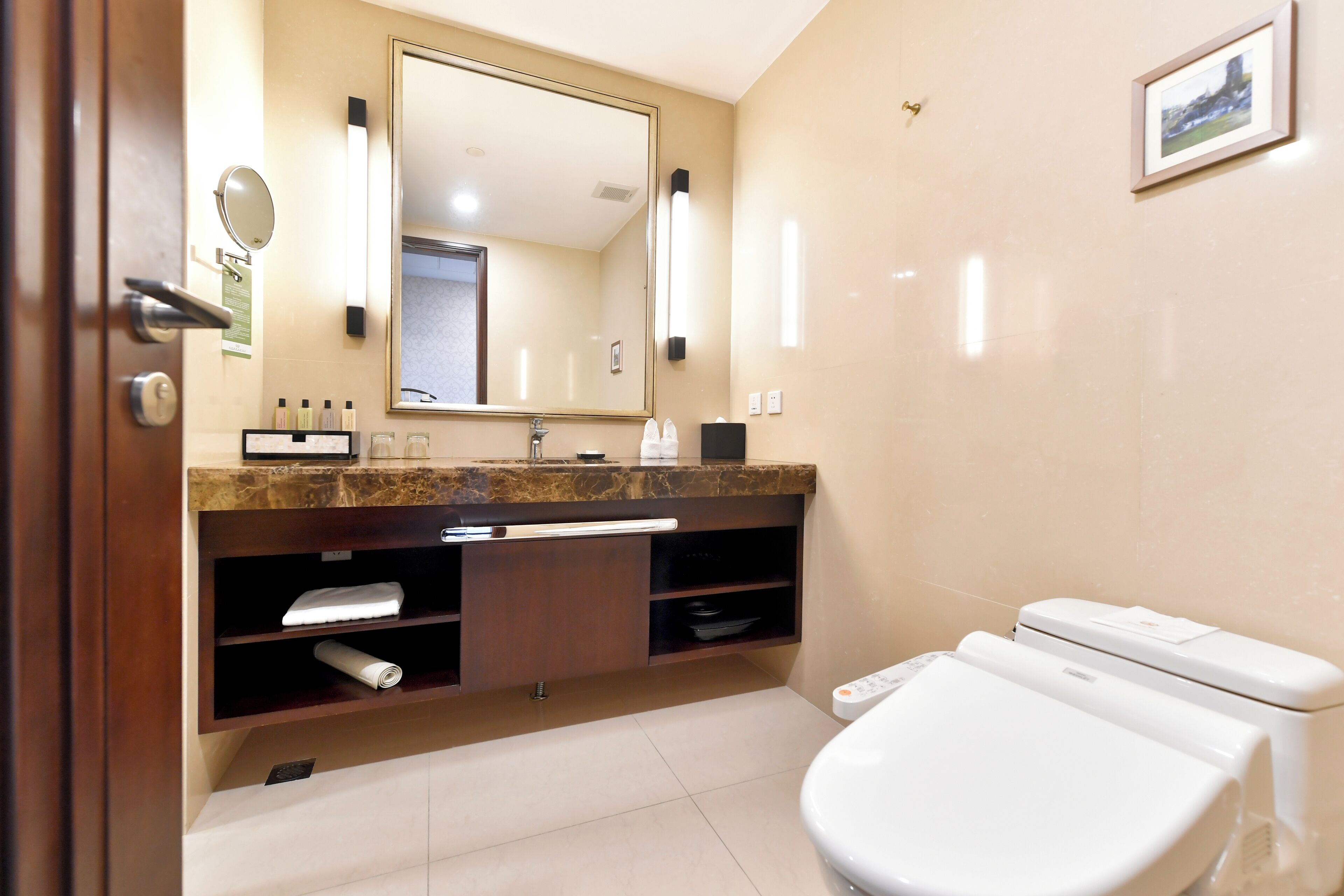 shower, free toiletries, hair dryer, bathrobes