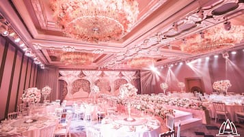 Banquet hall