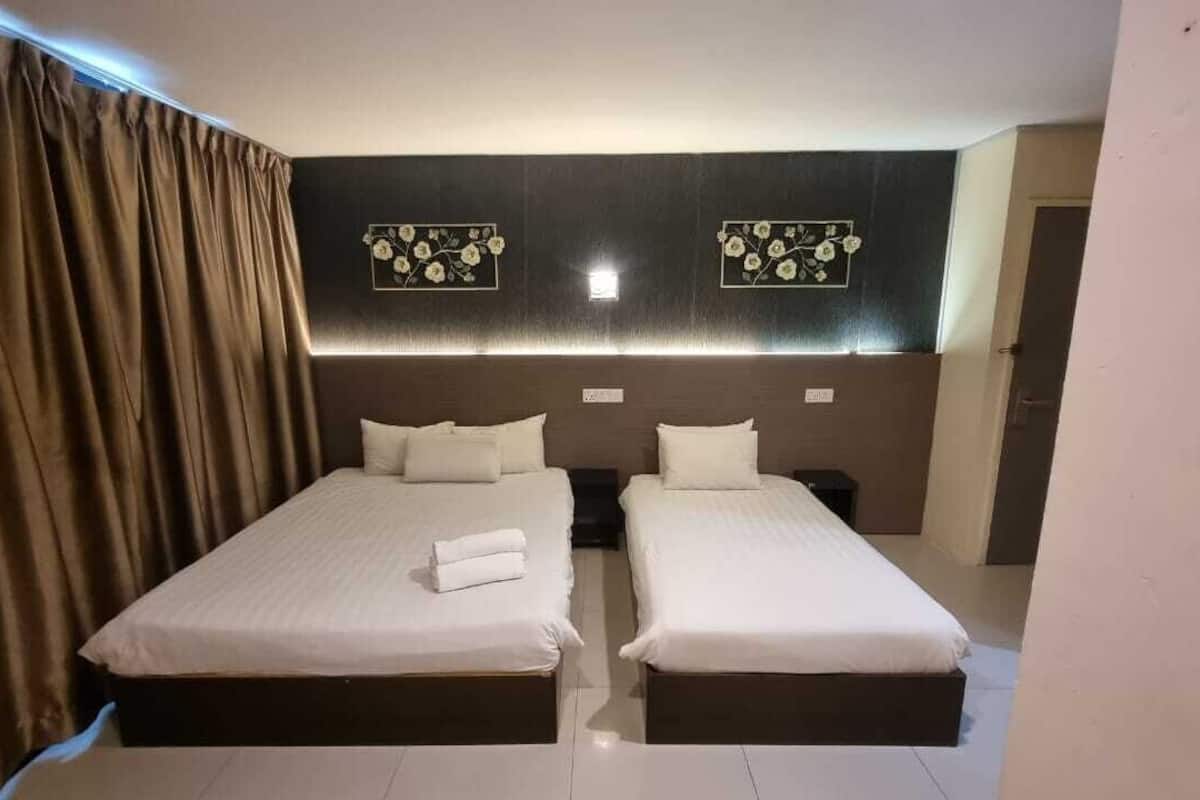 family room | desk, iron/ironing board, free wifi