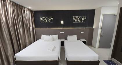 One Point Hotel - RH Plaza