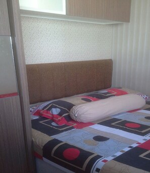 Apartemen, 2 kamar tidur | 2 kamar tidur dan meja kerja