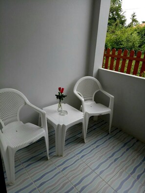 Standard-Doppelzimmer | Terrasse/Patio