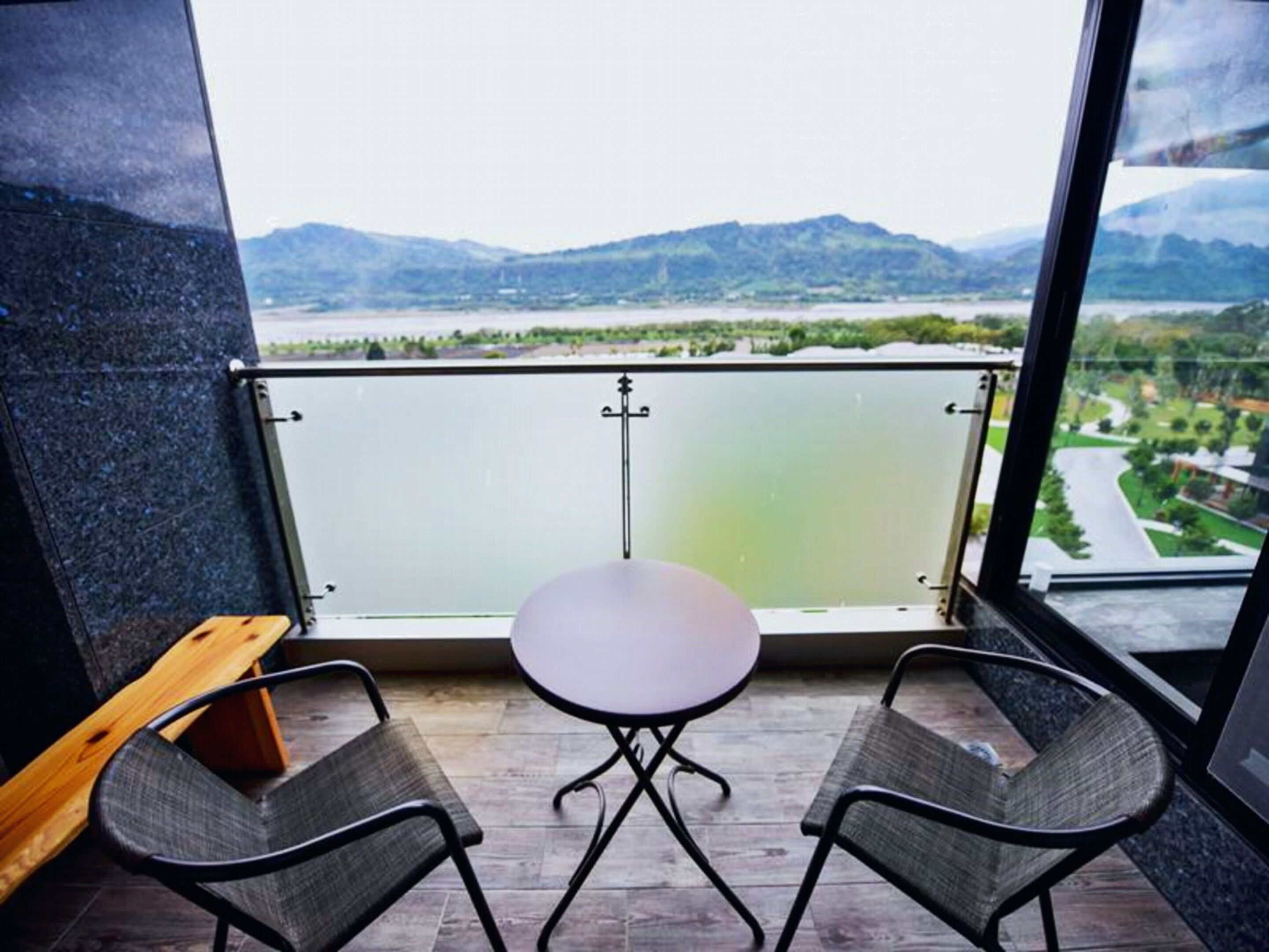 deluxe twin room | balcony view